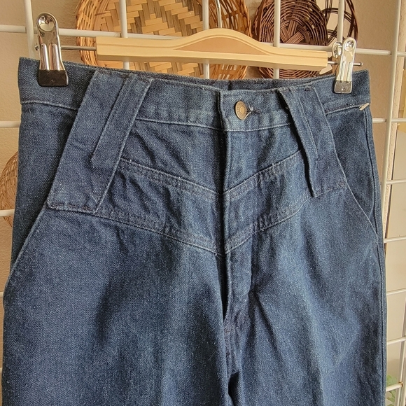 Wrangler Vintage Dark wash High-rise Western Jean - Picture 4 of 6